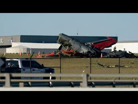 Dallas Crash/b17/dallas Airshow/b17 Crash/b-17 Crash/airshow Crash/p63 ...