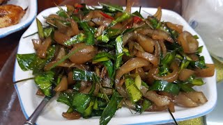 Special Fried Pork Skin (ម្ហូបលីងស្បែកជ្រូកពិសេស)