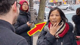 White Guys Surprise Locals with Rare Chinese Dialect, They are Stunned