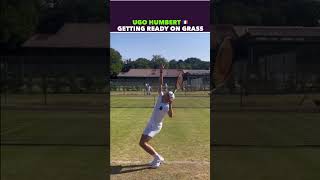 UGO HUMBERT GETTING READY ON GRASS #tennis #shorts