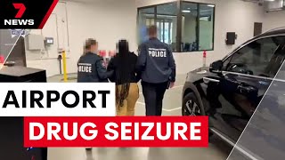 Americans' $10M cocaine smuggling bust at Melbourne airport | 7 News Australia