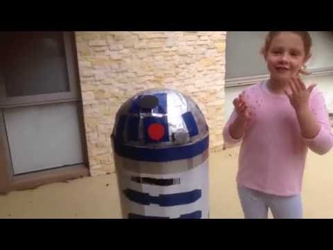 How to make an R2D2 costume How to make an R2D2 costume