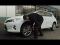 Toyota 'how to' - Change a wheel