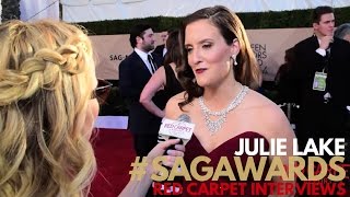Julie Lake interviewed on the 23rd Screen Actors Guild Awards Red Carpet #SAGAwards