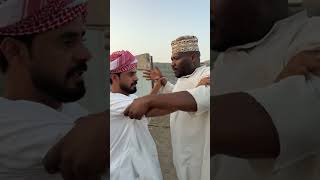 جليل يبى يطلع ليسن 😂