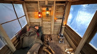 Winter Camp in a Wooden Cabin / Alone with my Dog in ter Off Grid Pallet Wood Cabin