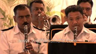 Indian Navy Band plays patriotic songs - 'Sare Jahan Se Achha'
