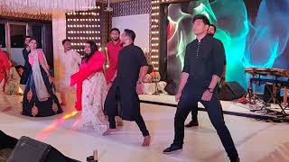 Bride and her friends Sangeet Dance | Let's Nacho | Oh Ho Ho Ishq Tera Tadpave