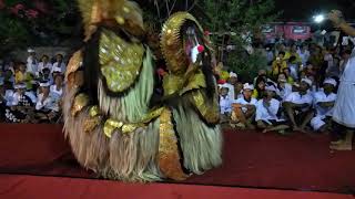 Mesolah jre gede.Desa mendoyo dangin tukad.13 Oktober 2019