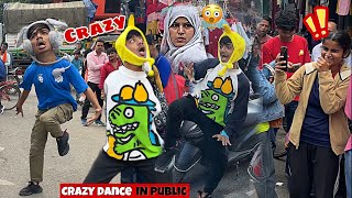 Crazy Murga🤣Aur Udta kaan😂||Funny Dance in Public❤️🤣||Public Reaction😱