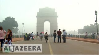 Delhi choked with toxic smog as air quality worsens