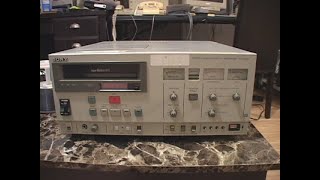 A look at a Sony SLO-1800 SuperBetamax VCR