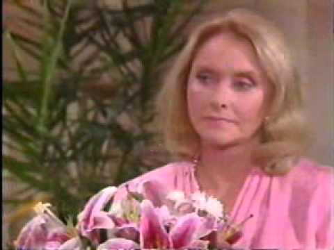 B&B Queen Mary Fashion Story 1 - 1989 - YouTube