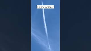 Chemtrails Don’t Exist, But Contrails Do #shorts #science #airplanes