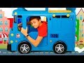 Alena and Pasha play wheels on the bus by Chiko Tv