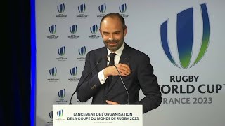 Lapsus et fou rire d'Edouard Philippe devant le gratin du rugby français