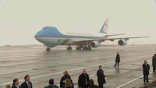 Watch the moment Air Force One lands at Ottawa International Airport