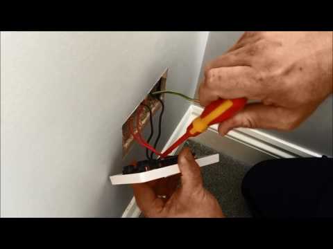 How to Change an Electrical Socket - UK How to Change an Electrical Socket - UK