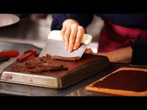 How to Make Chocolate Curls | Cake Decorating How to Make Chocolate Curls | Cake Decorating