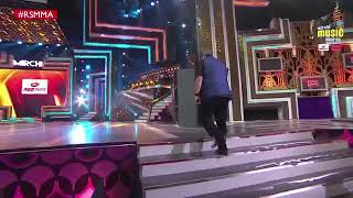 Stage show of arjit Singh and Atif aslam(1)
