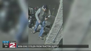 Oneida police searching for theft suspects