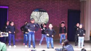 'Bapu Sehat Ke Liye' - (Stage Performance by 3 to 5 years age group kids | Uma Sharma Dance School)