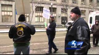 Snow plow drivers threaten to strike