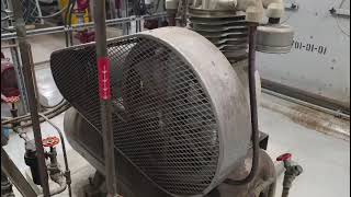 Lot # : 197 - 600V DeVilbiss Air Compressor