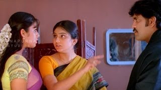 Nagarjuna Telling Flash Back To Charmi || Mass Movie || Nagarjuna, Jyothika