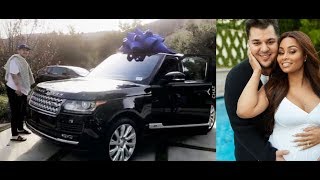 Blac Chyna is Mad that Rob Kardashian wont give her back her Range Rover after she gave back his car