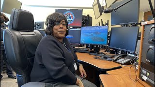 911 dispatcher praised for helping save man trapped in wall
