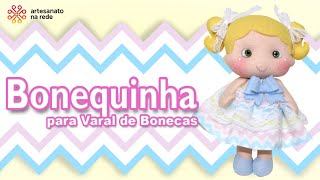 Boneca de feltro para varal decorativo