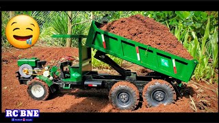 RC BNE _  Agricultural vehicles carrying soil climbing terrain _ Xe công nông chở đất leo địa hình