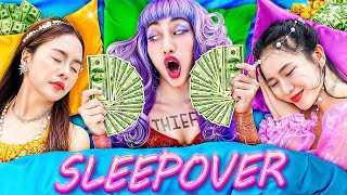 Good Mermaid Vs Bad Mermaid At Sleepover Party! Bad Mermaid Is A Thief