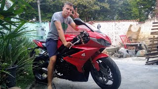 Pegou minha câmera e saiu no toque da Daytona 675