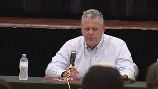 Uvalde mayor resigns, citing 'unexpected medical issues'