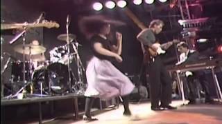 10,000 Maniacs - My Mother the War
