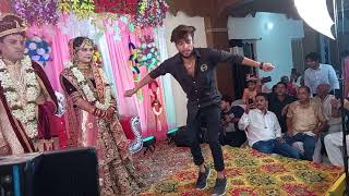 taro ka chamkta gehna ho...jaimala song stage https://youtu.be/9QsZe6ENdPk #dance