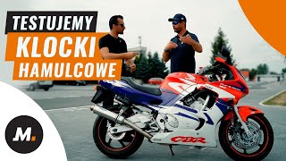 Hamowanie motocyklem - porównanie okładzin klocków hamulcowych 🔴 Organiczne / sintermetalowe / SRT 🔴