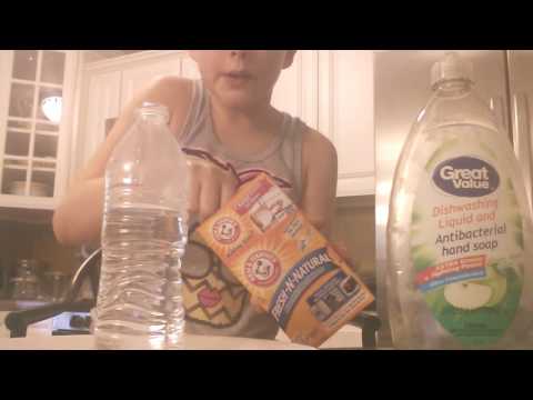 Easy water bottle volcano! Easy water bottle volcano!