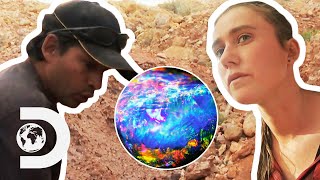 Rookie Mining Team Find Land Potentially Rich In Black Opal On First Dig! | Outback Opal Hunters