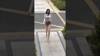 beautiful girl street fashion outfits style #tiktok #chinesefashion #mejoresstreetfashion #shorts