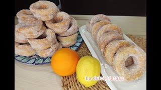 Roscos de huevo típicos de Padul - Granada. Duran 7 días tiernos. Roscos fritos