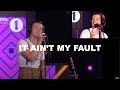 Harry Styles singing 'It ain't my fault' for 1min straight