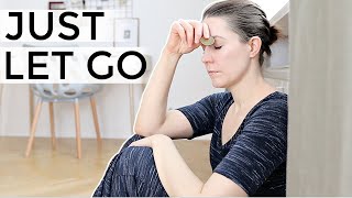 10 Things to Get Rid of in 2023 | MINIMALISM + LETTING GO