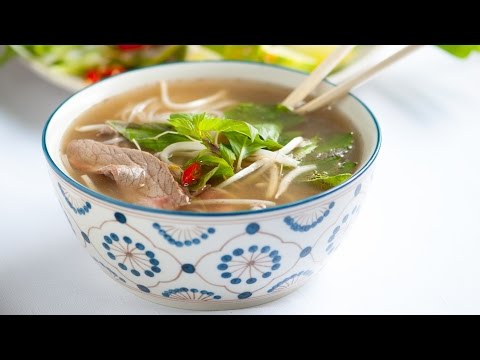 Homemade Vietnamese Pho Soup Recipe – How to Make Beef Pho Noodle Soup Homemade Vietnamese Pho Soup Recipe – How to Make Beef Pho Noodle Soup