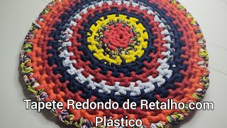 Tapete de Retalhos com Sacolinhas de Supermercado.