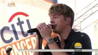 Charlie Puth ‘The Way I Am’ live on the today show