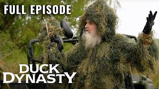 Duck Dynasty: Si Gets Stuck in a Marsh (S5, E6) | Full Episode