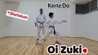 OI zuki / Jun Zuki 🧙‍♂️👈👇Con paso al frente, Básico. Karate Do